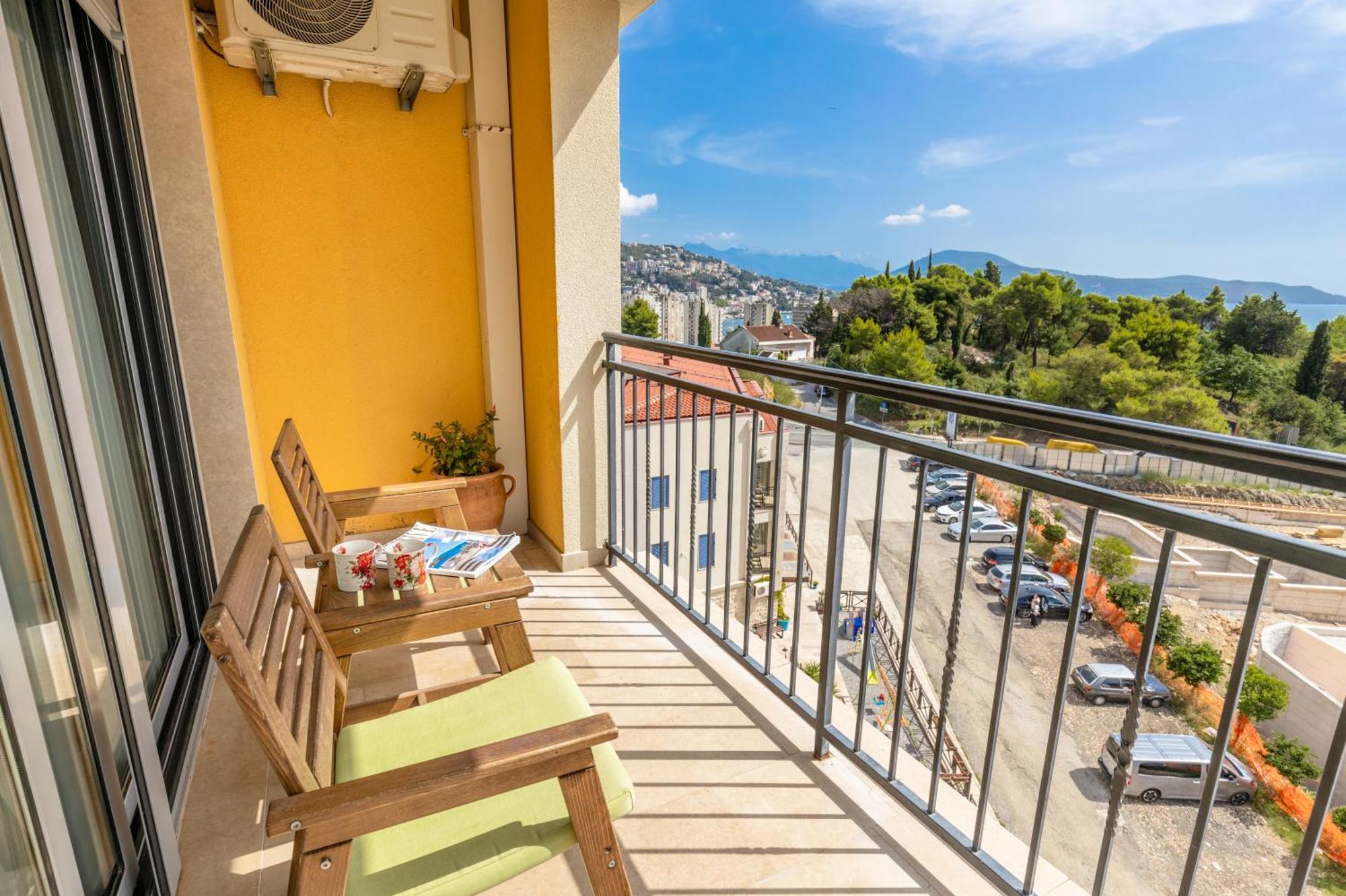 Apart Hotel M S Katunjanin Herceg Novi Exteriér fotografie