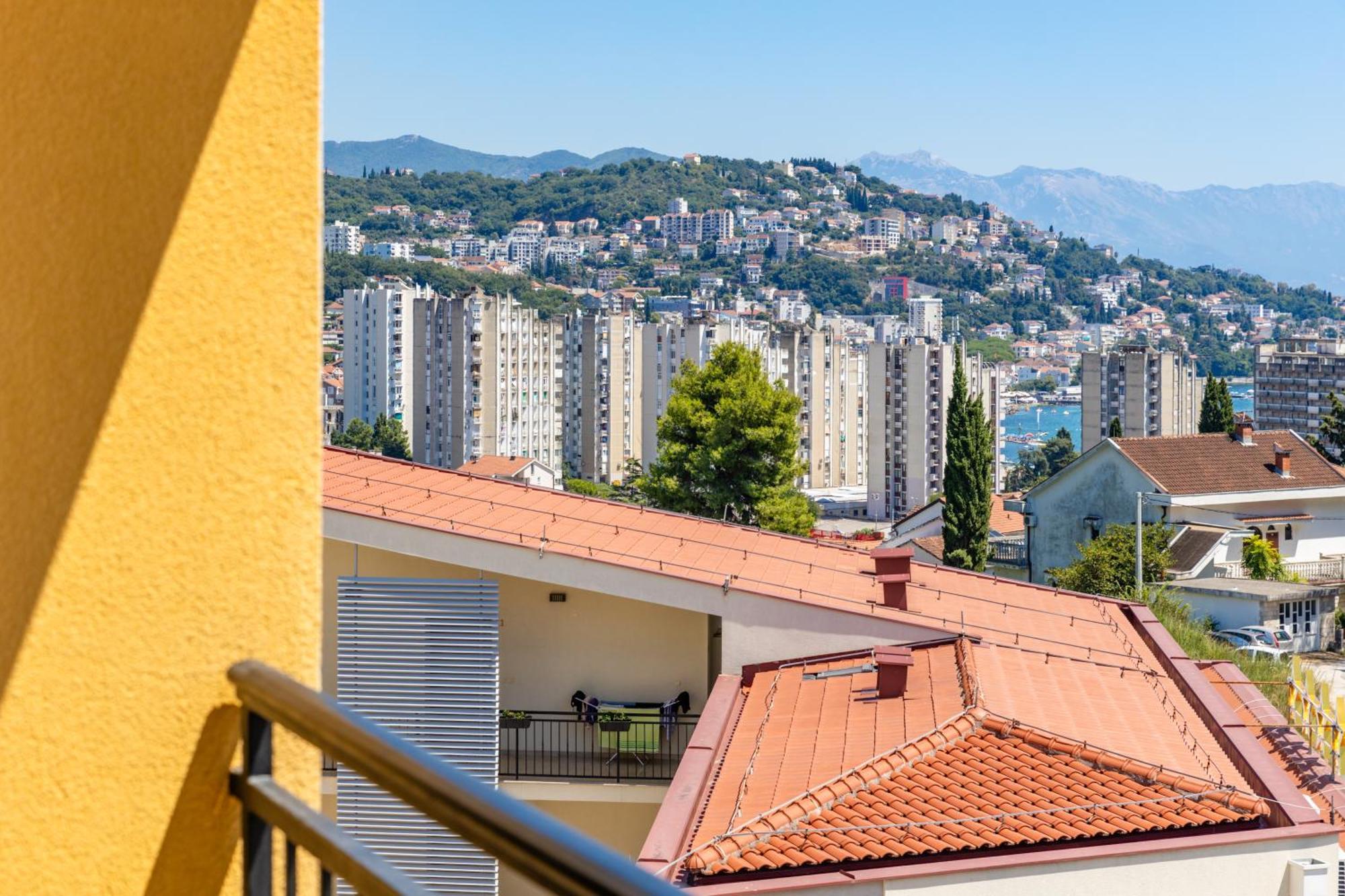 Apart Hotel M S Katunjanin Herceg Novi Exteriér fotografie
